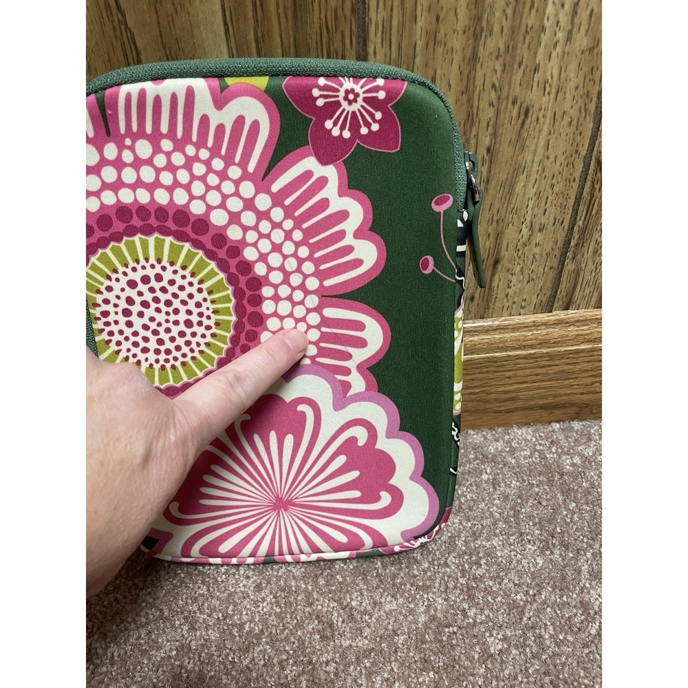 Vera Bradley 9" Cushioned Tablet iPad Holder Case Cover Green Pink - Picture 3 of 8